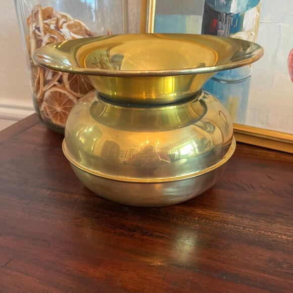 Vintage Brass Vase Cottagecore Grandpa Grandma Traditional Retro MCM Heritage - Picture 2 of 4